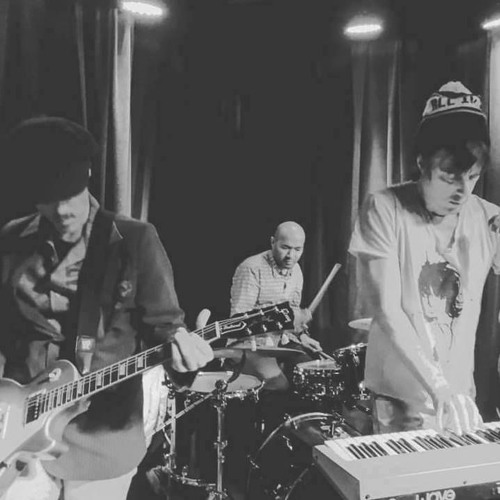 Stream 2000 Doors music Listen to songs, albums, playlists for free