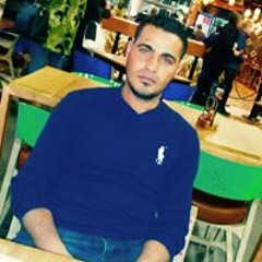 عماد العنينى
