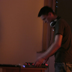 DJ Rennix