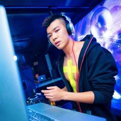DJ REYGUS