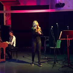 Sia Helium cover