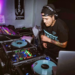 Deejay Santacruz