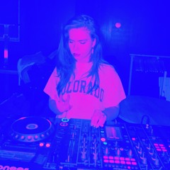 DJ LARA DILANA
