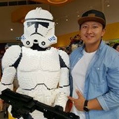 Adrian Thao