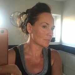 Sarah L Jones