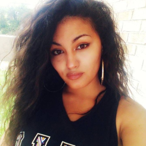 Stream Brianna Moore music Listen to songs, albums, playlists for