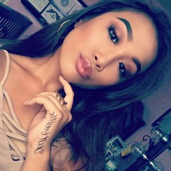 NICOLE.V