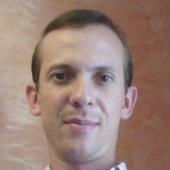 Carlos Eduardo Oliveira