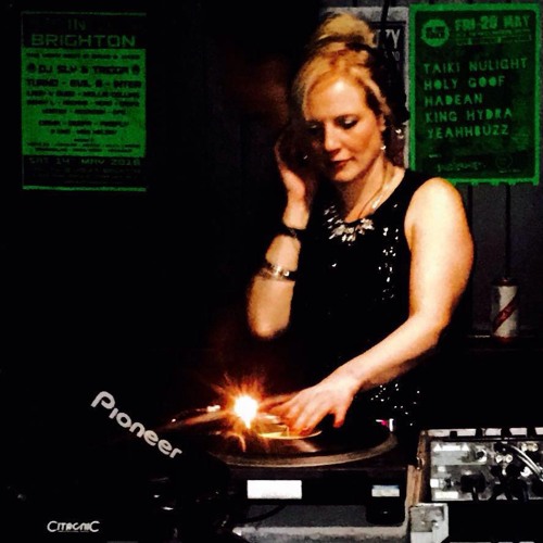 Stream Zoe Pounder music Listen to songs, albums, playlists for free