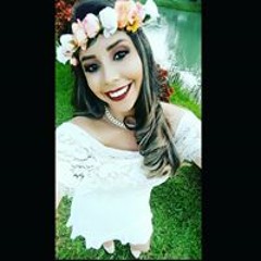 Laura Gomez