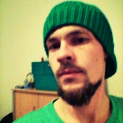 Lukas G.