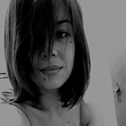 Julia Silva’s avatar