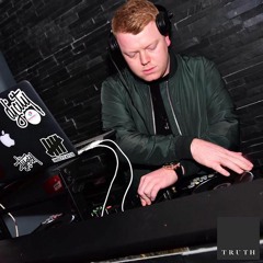 FOLLOW ME ON MIXCLOUD @DJLIAMC