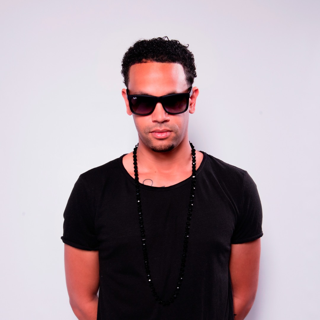 avatars-000316813780-vymrzr-