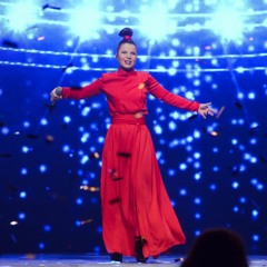 A L U N S I N A // L A L I S K A Y A