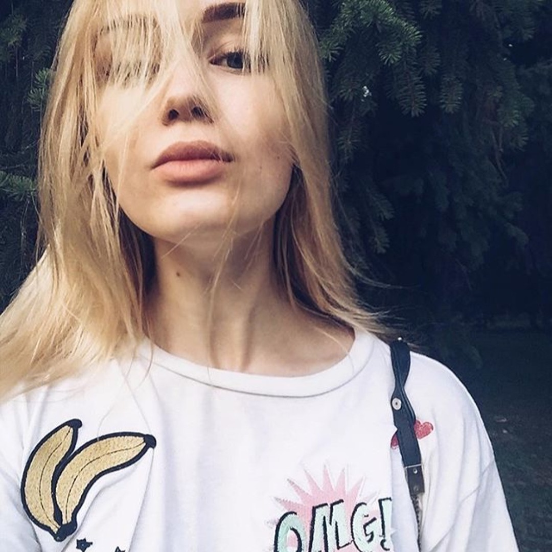 Sonic the Hedgehog porno oyini? — deb yana so‘radim.