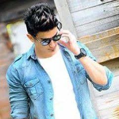 Om@r Red@