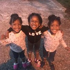 Cama Ro Less Illustrating