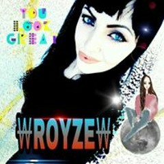 ♛RᵒʸZᵉ𖡑𖣐☝︎♥