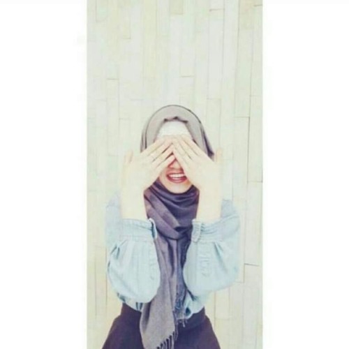 Youmna Alofa’s avatar