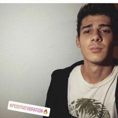 Daniel Araya 25