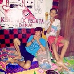Dikenz Nuck Pecinta Damai