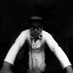 Deejay Lyve _ AKA _ Roger Lyve