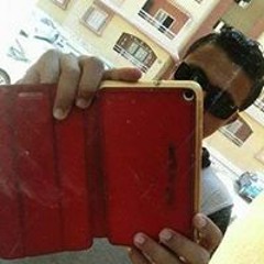 خايف تيجى عينى فى عنيه