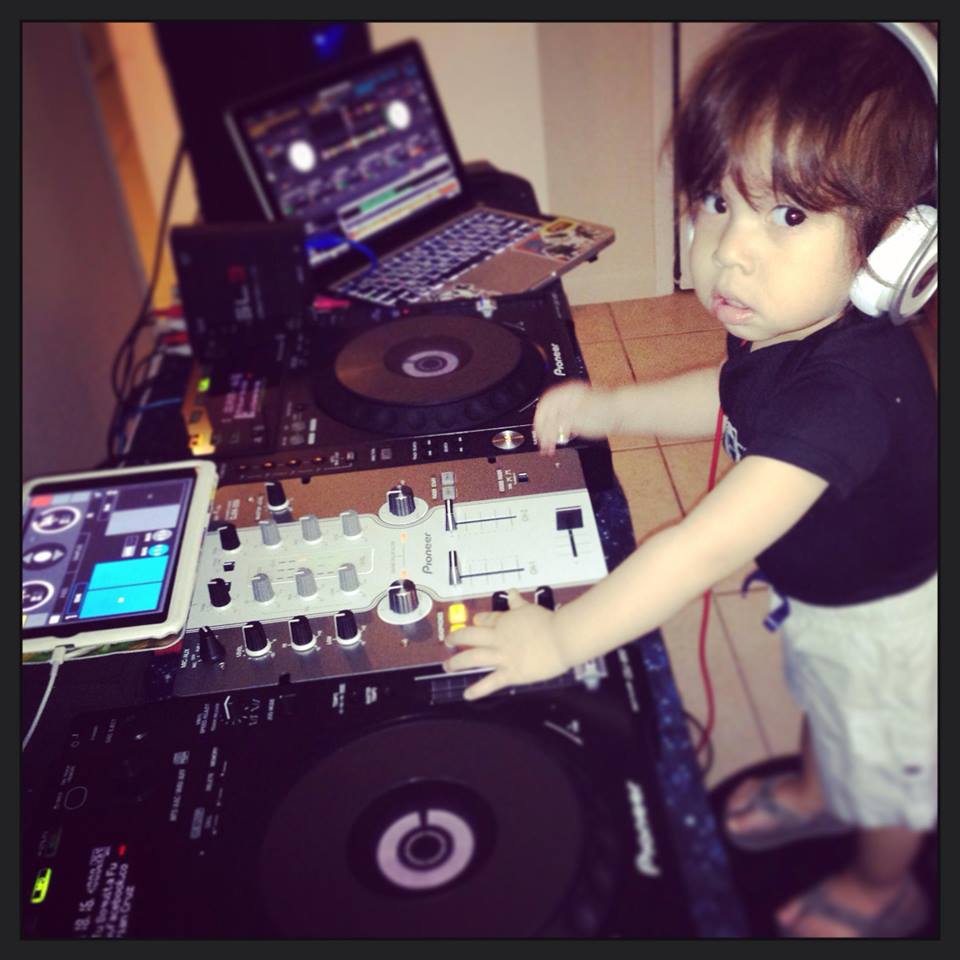 DJ DENNIS THE MENACE
