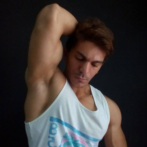 Zayde Wolf - Heroes