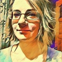 Ніка Достойна