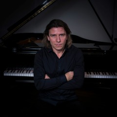 Tomas
