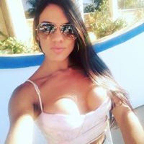 Francielly Rodrigues’s avatar