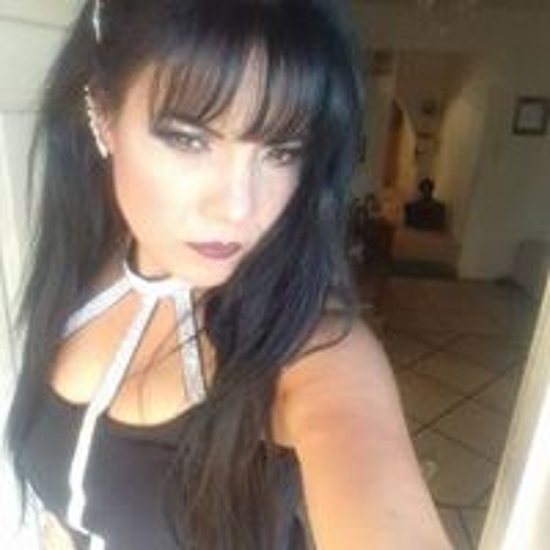Emmy Paola Sainz’s avatar