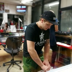 TomBreaksMusic (TomBreaks)