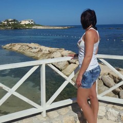 Stephanie IsmirSchnuppe