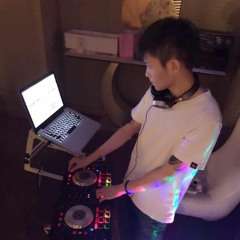 DJ 憲
