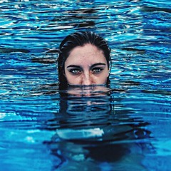 Elena Olivares