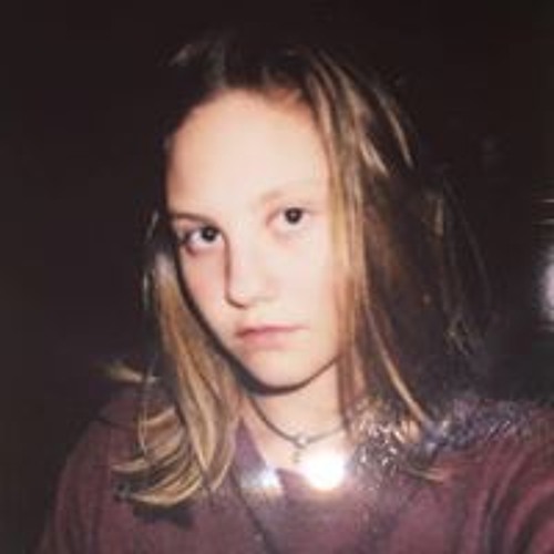 Chloe Angelos’s avatar