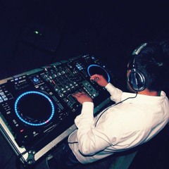 DJ Carlos Effio