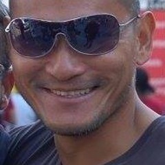 Douglas Hum