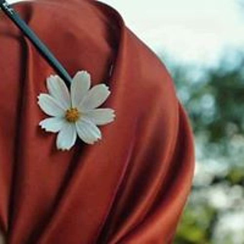يُشرِق دَمعي <3