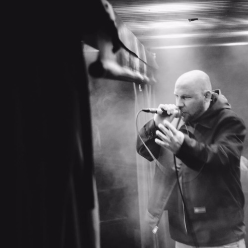 01. KENNETH ENGEBRETSEN - HUSTLER