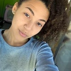 Carla Leticia Santos