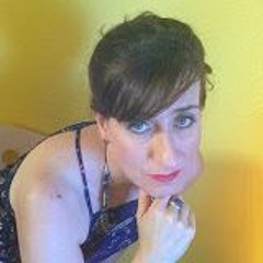 Lynette Carveth