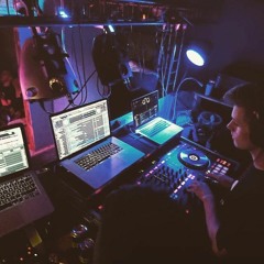 DJ RBNK