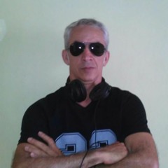 junior benigno