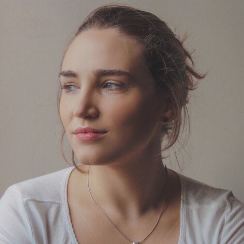 Camila Pérez’s avatar