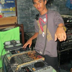 DJ DUDZ
