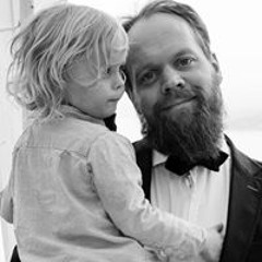 Jon Niklas R